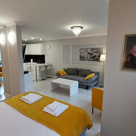 Elegancki Apartament W Sercu Warszawy Varsavia Esterno foto